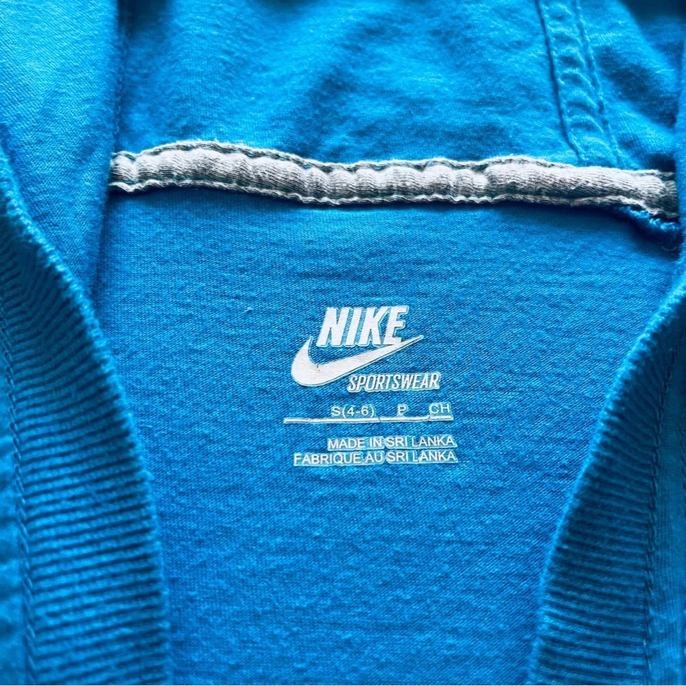 Nike hooded short sleeve blue